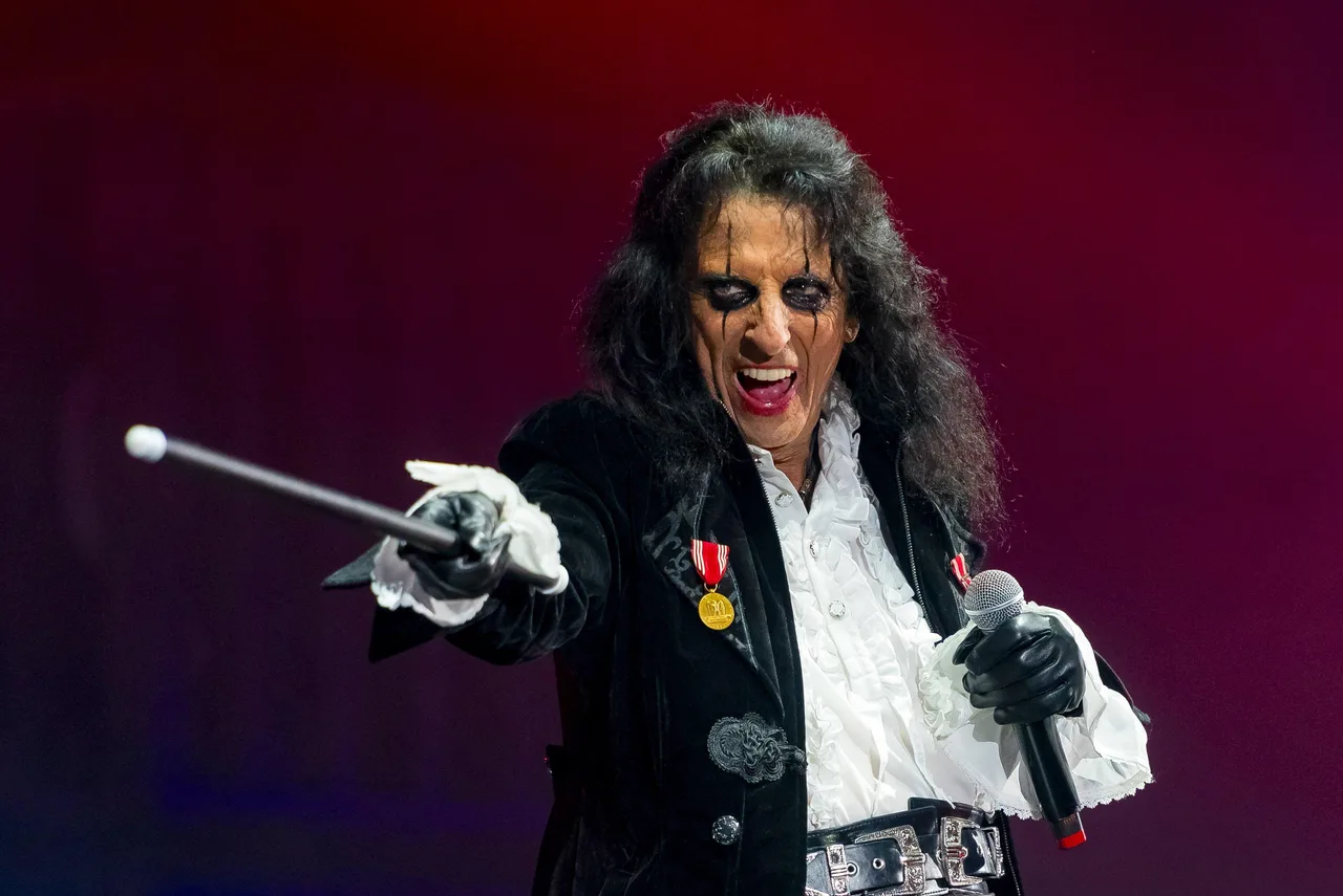 Alice Cooper: como um filho de pastor virou o padrinho do shock rock