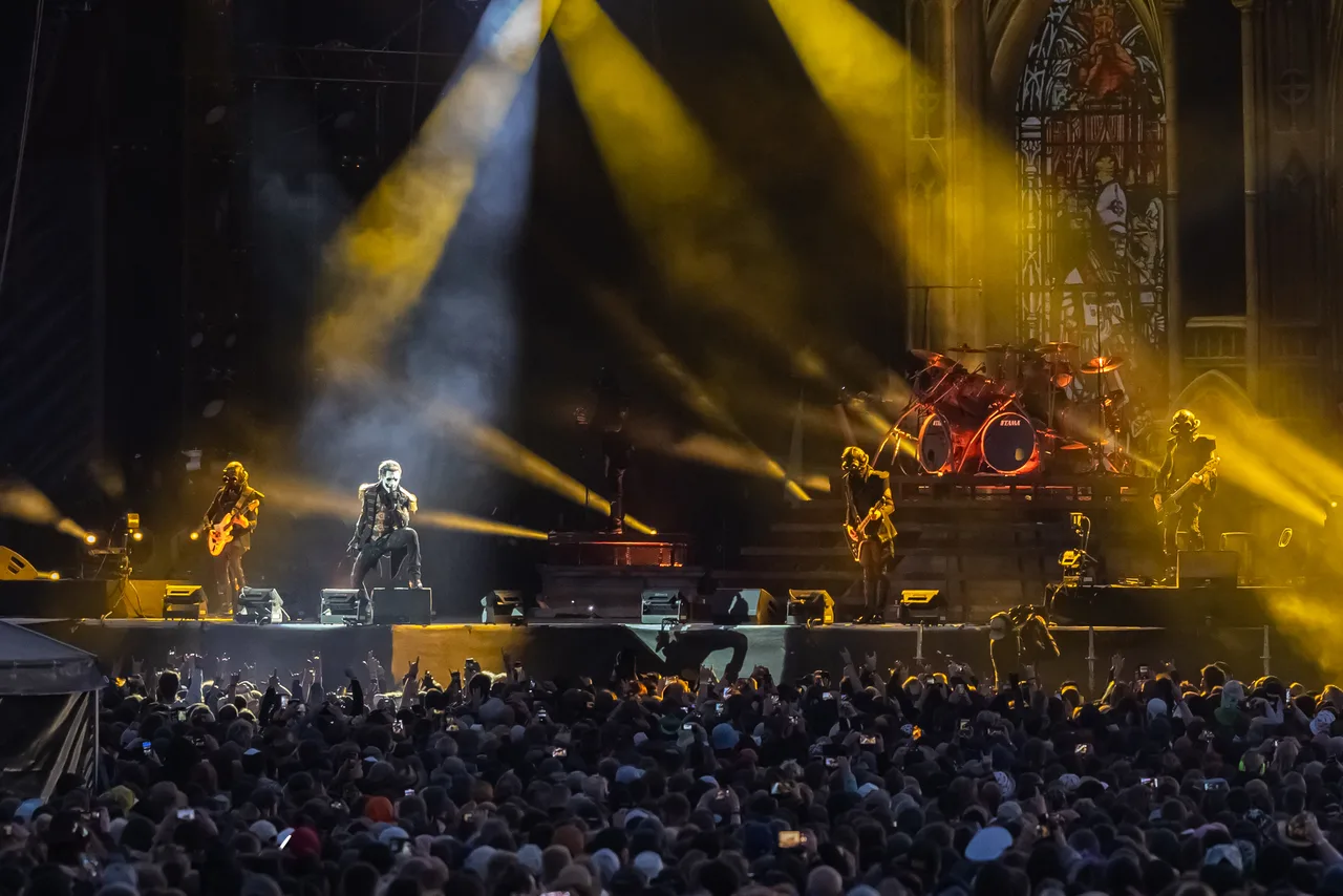 Ghost: a banda que troca de Papa a cada álbum e ainda assim chegou ao topo da Billboard